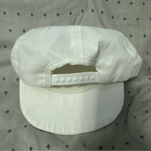 White 'Thirty' Printed Cap Adjustable Party Birthday - Picture 4 of 5
